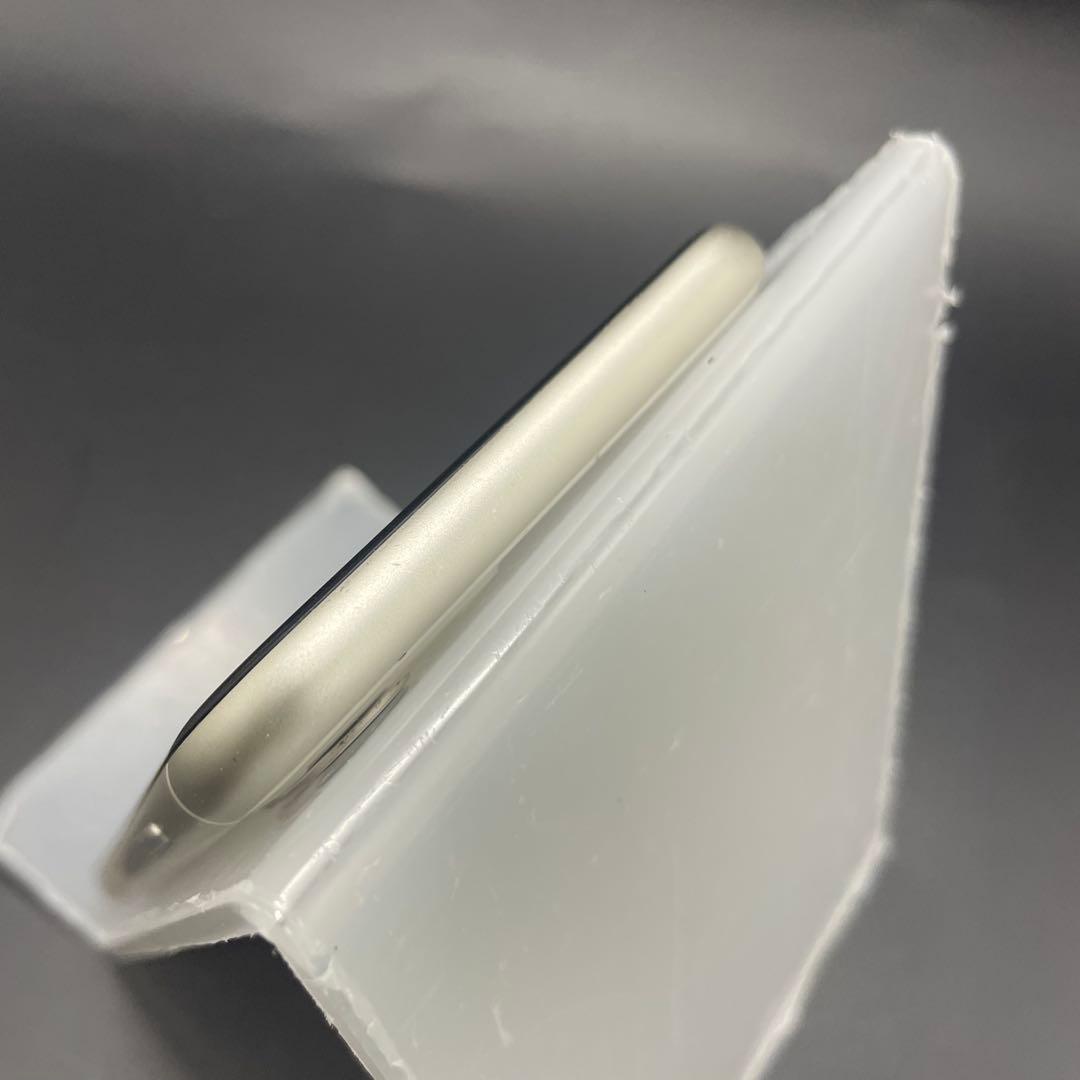 ◯iPhone11 128GB simフリー 海外版 A2221 ホワイト