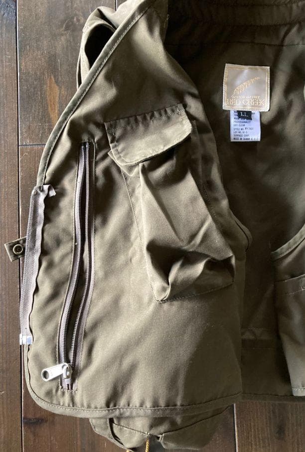 フィッシング　ベスト　フライ　釣り　テンカラ　ルアー　渓流　アユイング　ダイワ