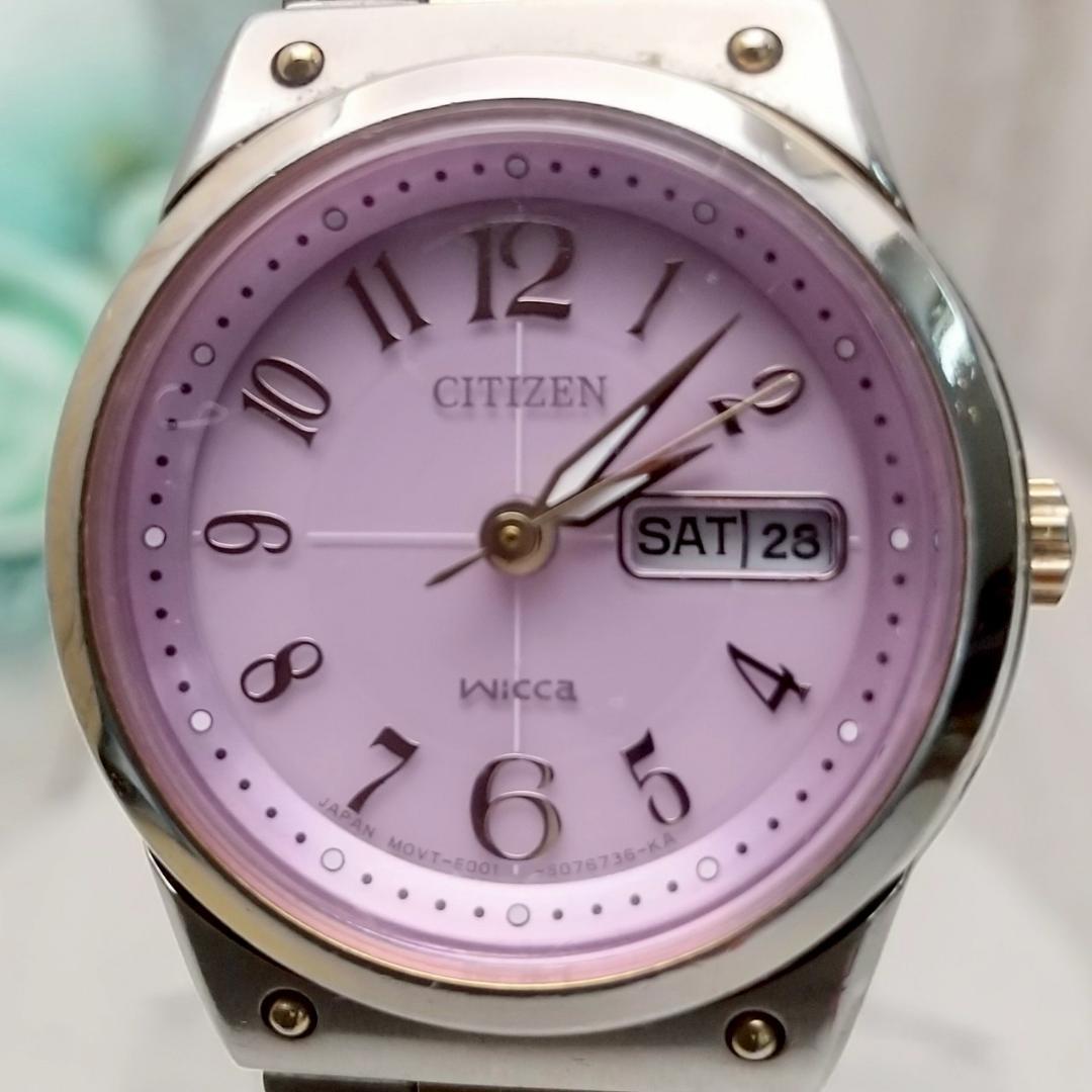 稼働品 ウィッカ カレンダー機能付き 腕時計 ソーラー式 レディース