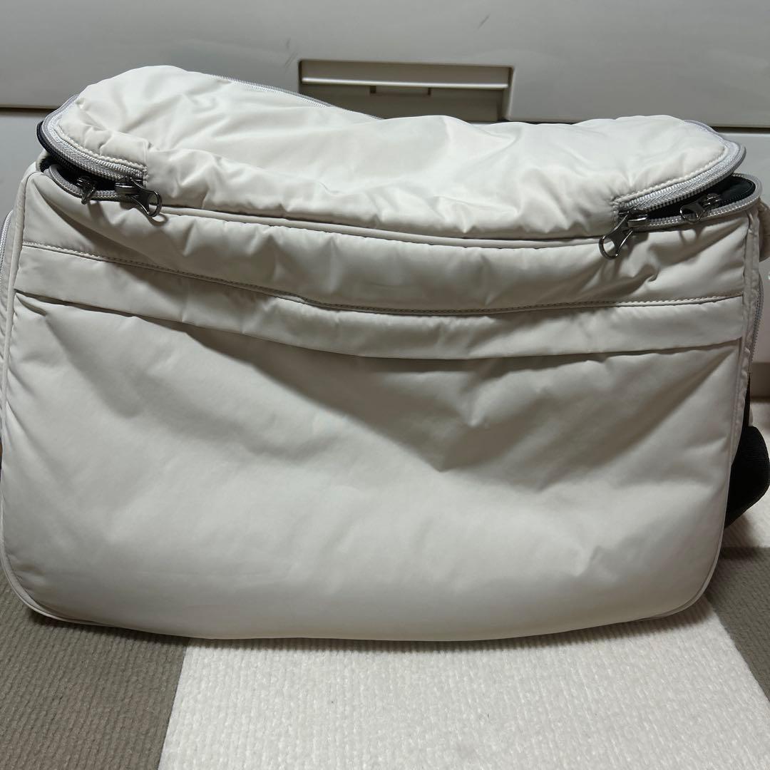 【SSOOOK】SLINGBAG ベージュ Sサイズ(右)