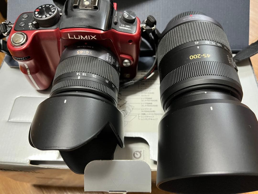 【Panasonic】LUMIX DMC-G1R ダブルズームレンズキットレッド