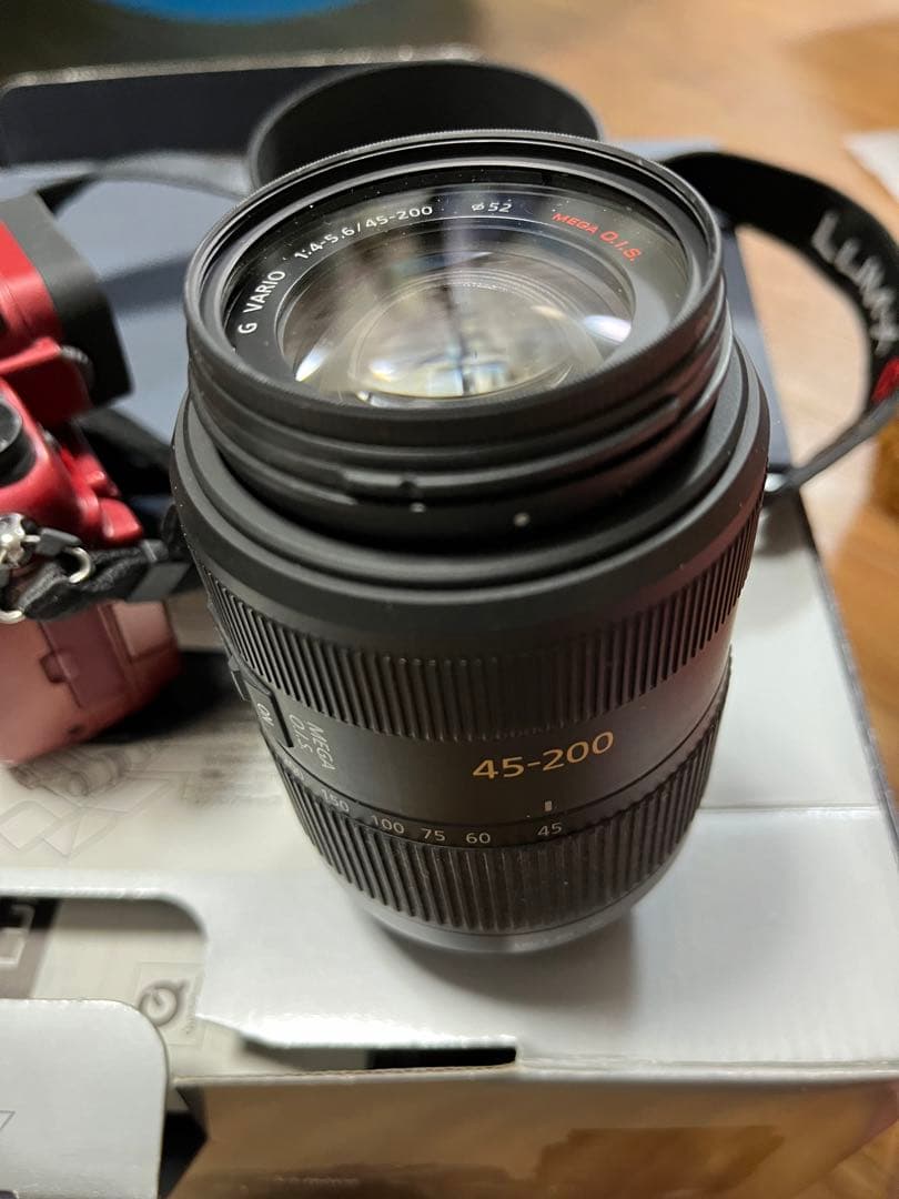 【Panasonic】LUMIX DMC-G1R ダブルズームレンズキットレッド