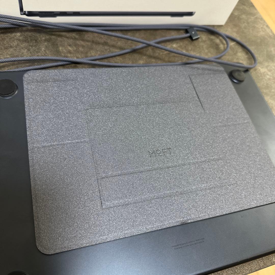 MacBookAir M2 2022 ミッドナイト256GB メモリ16GB