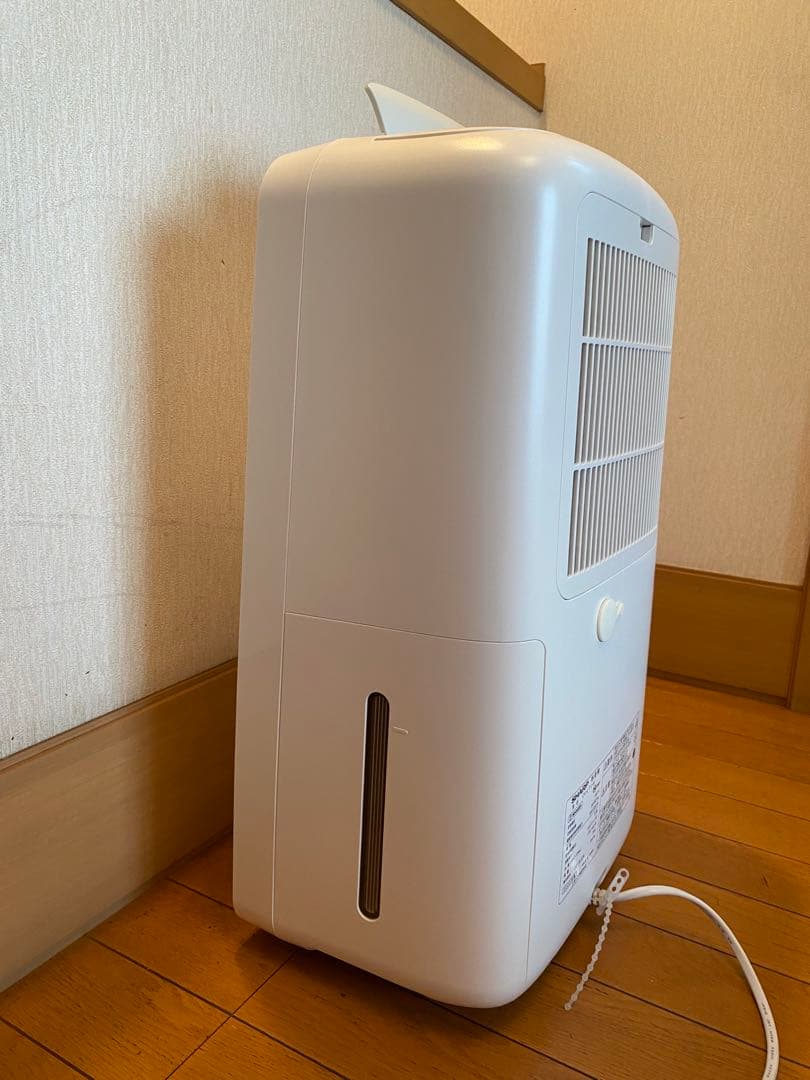 これからの季節に！衣類乾燥除湿機　SHARP CV-L71W 2020年製