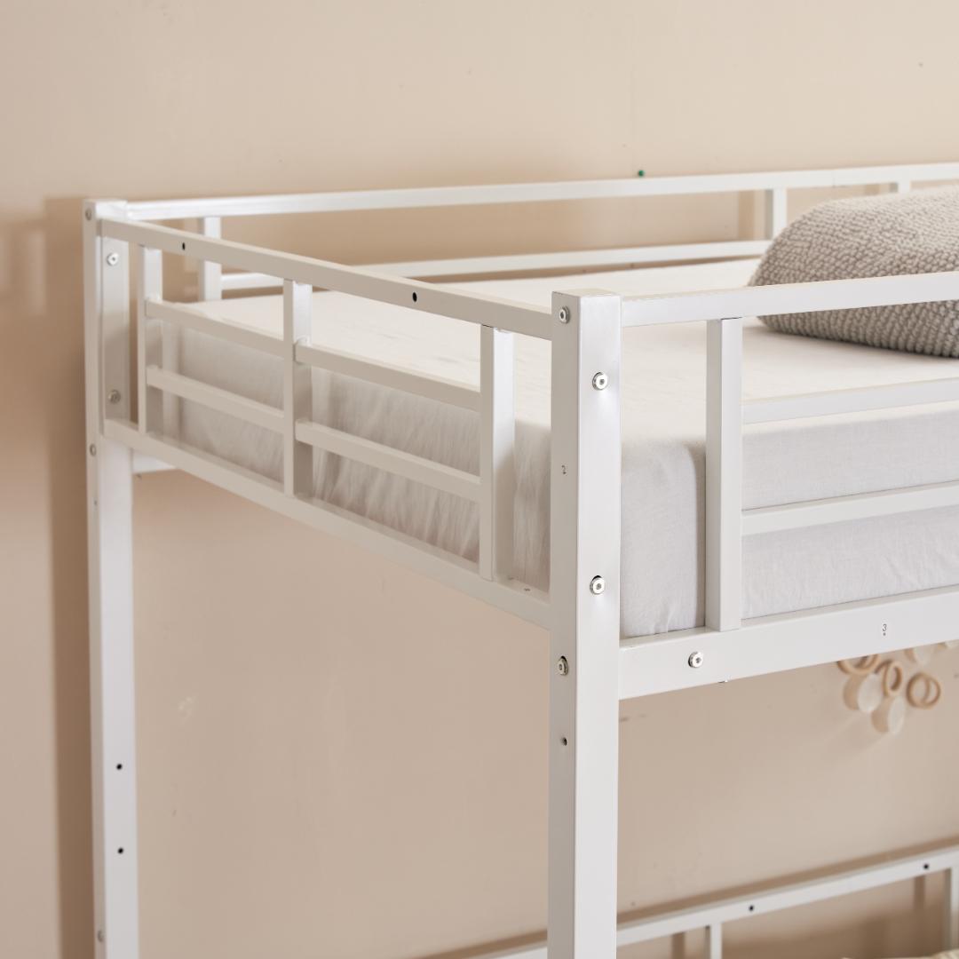 超人気✨！ロフトベッド（S）コンセント・デスク付き 一人暮らし　WHITE