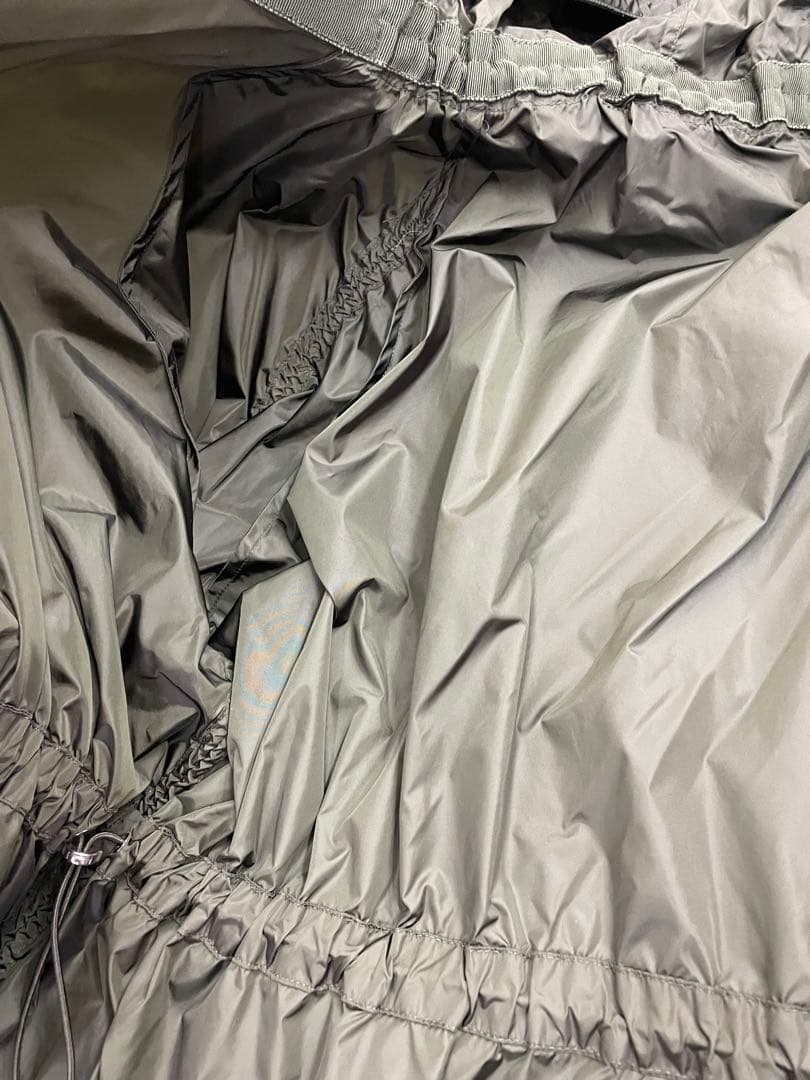 モンクレール　トレンチコート　レインコート　フリル　カーキ　モッズコート　0