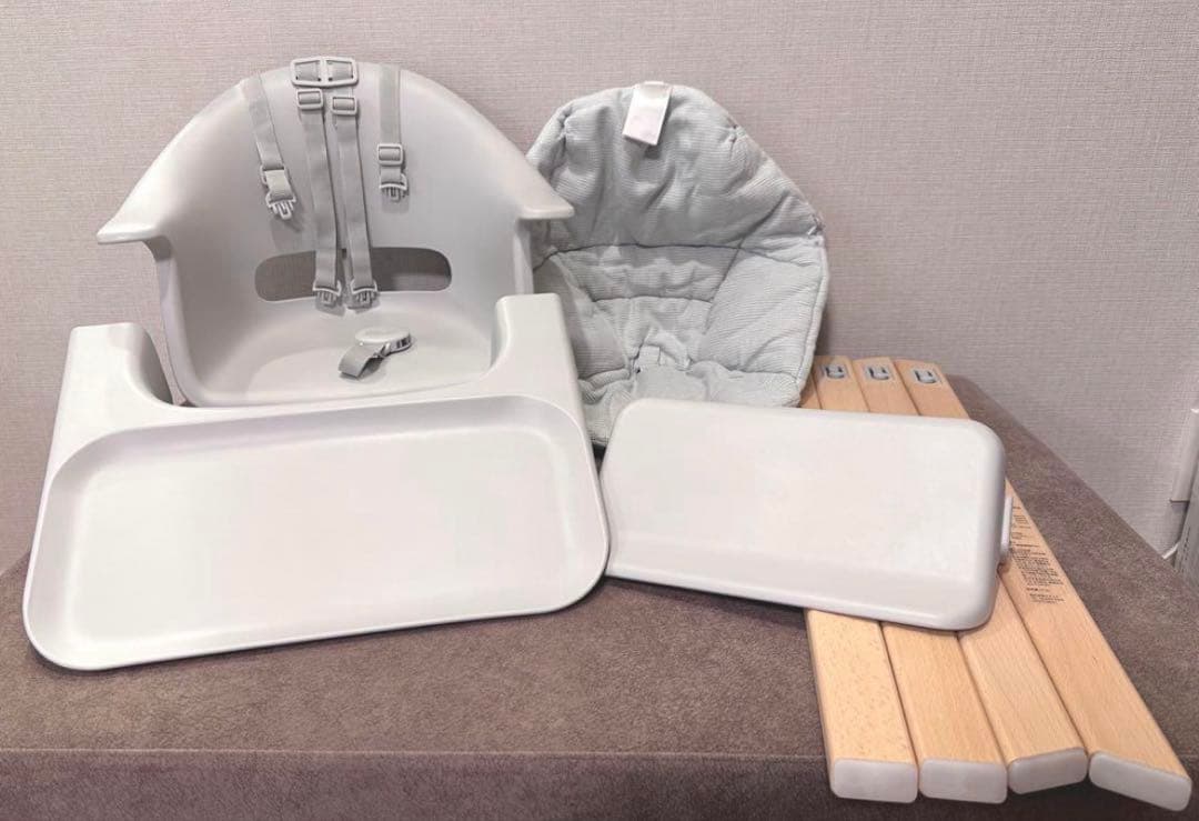 【美品】ストッケ クリック クラウドグレー クッション付き