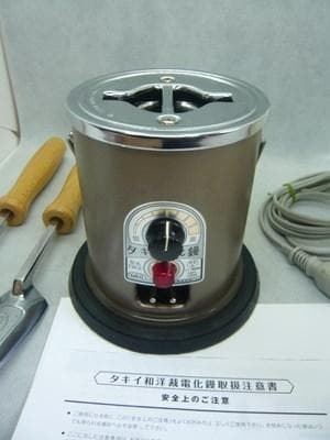 最新現行モデル未使用　タキイ　和裁こて　和裁コテ　ランプ付き　最新こて2本付き