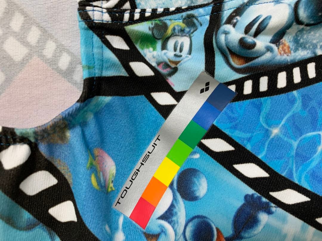 アリーナディズニー水着とミズノキャップ