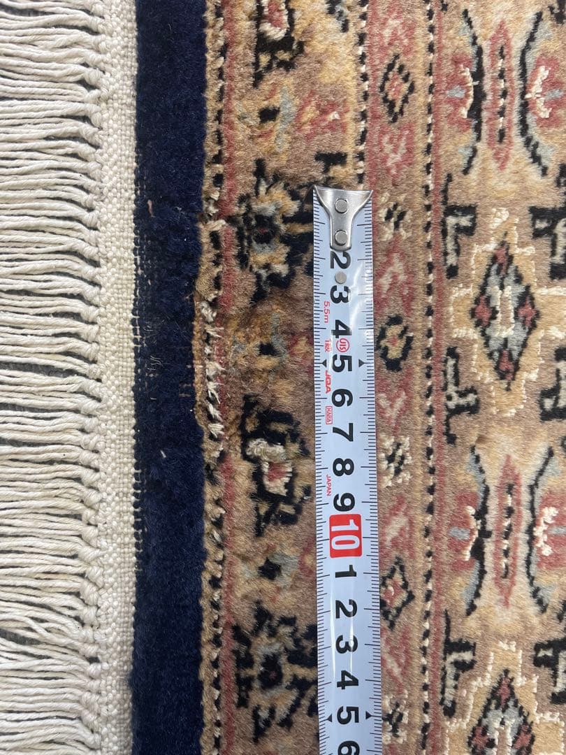 パキスタン手織り絨毯　 ウール　アクセントラグ 　size:113×76cm