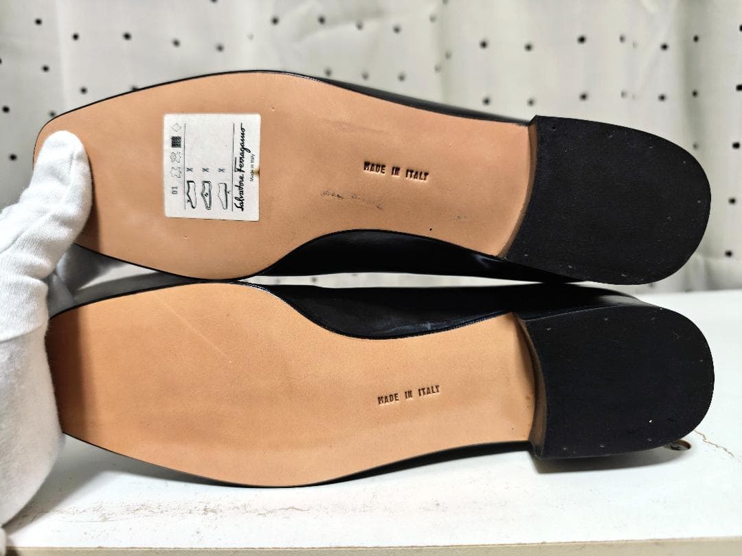 未使用品 フェラガモ ガンチーニ レザー ローファー シューズ 7.5 ブラック