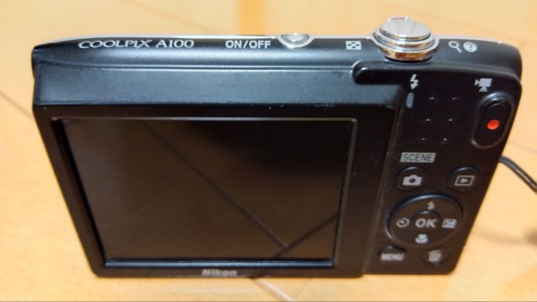 Nikon COOLPIX A100 シルバー