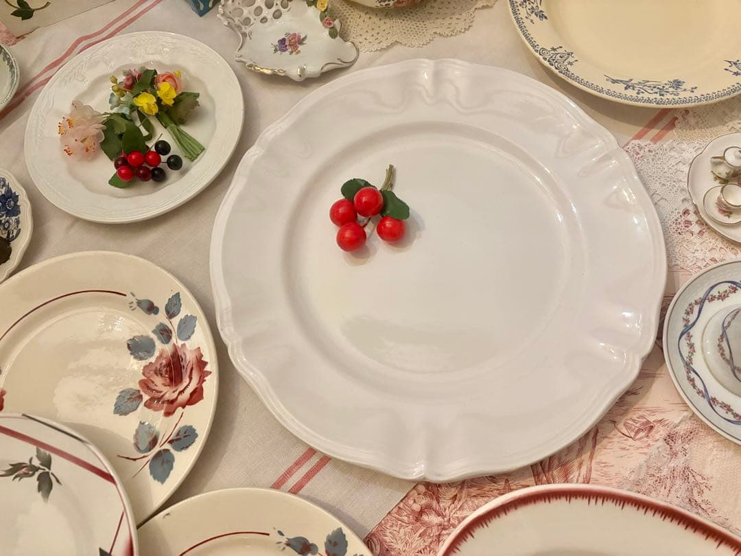 お値下げ♡美品˚✧₊フランスアンティーク˚✧ サルグミンヌの花リムꕤ︎︎大皿❁⃘˚✧⁎