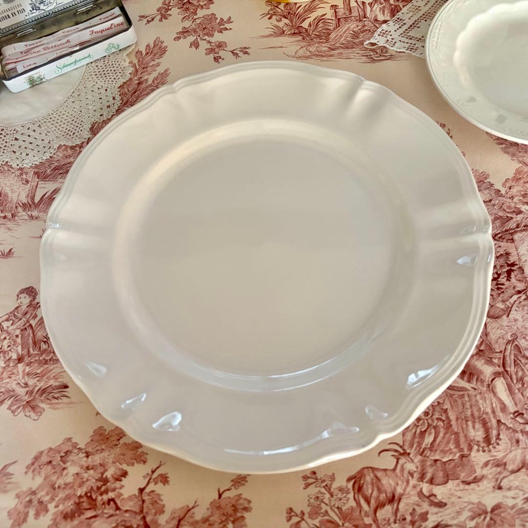 お値下げ♡美品˚✧₊フランスアンティーク˚✧ サルグミンヌの花リムꕤ︎︎大皿❁⃘˚✧⁎