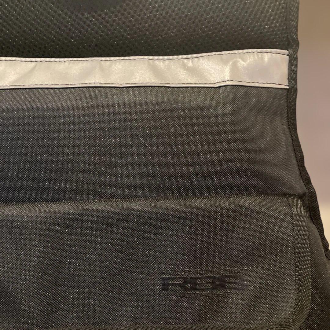 リバレイ RBB ルアーゲームベスト ブラック×ブラック フローティングベスト