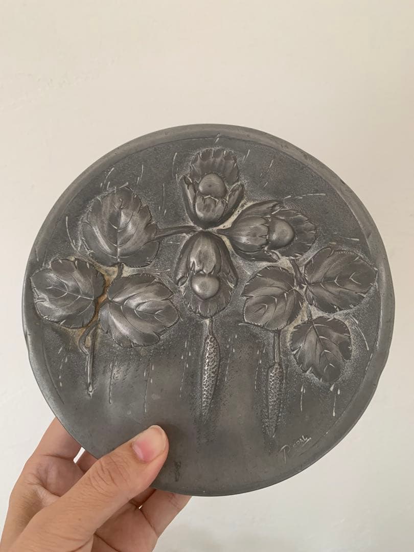 フランスアンティーク　ピューター　小物入れ　エンボス加工　蚤の市　ブロカント