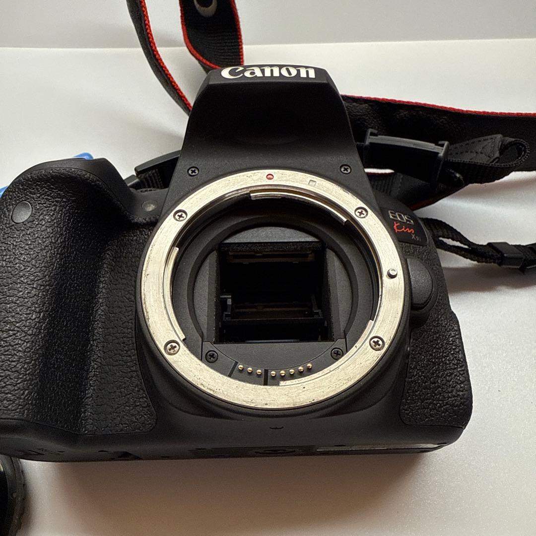 Canon Eos Kiss X9i キャノン デジカメ　一眼レフ