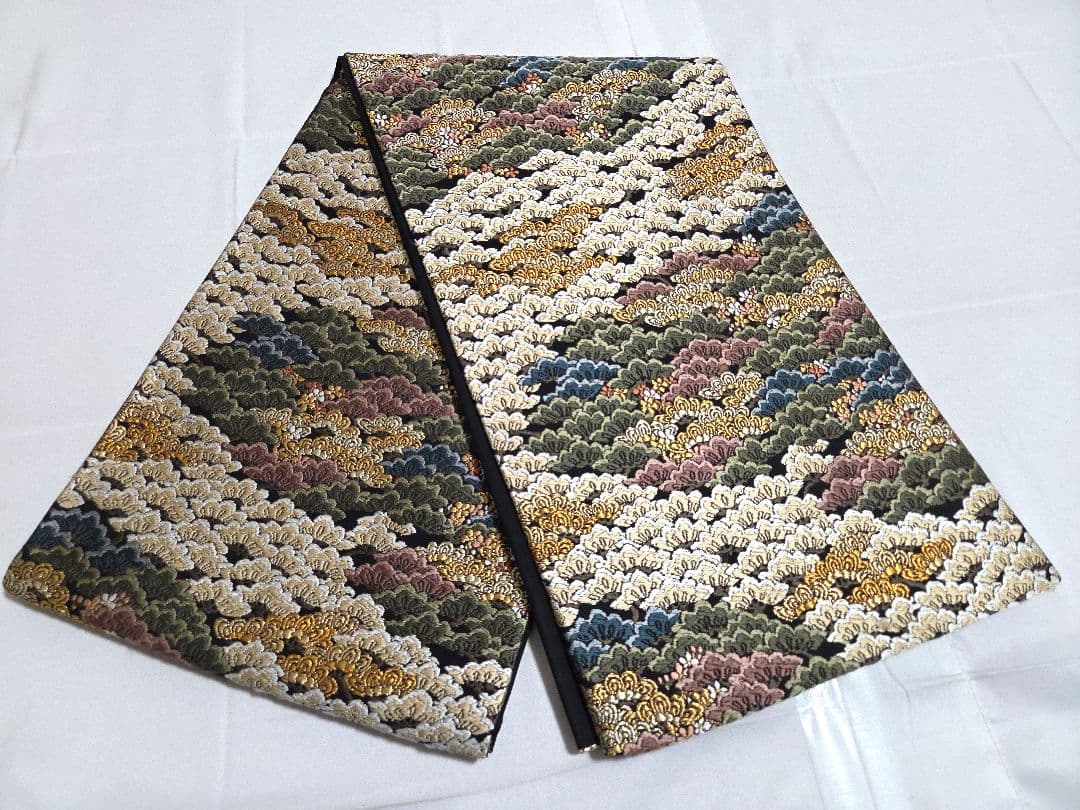 A5◆着物くつろぎ 唐織 松づくし文 金糸 黒 六通 正絹 フォーマルな袋帯