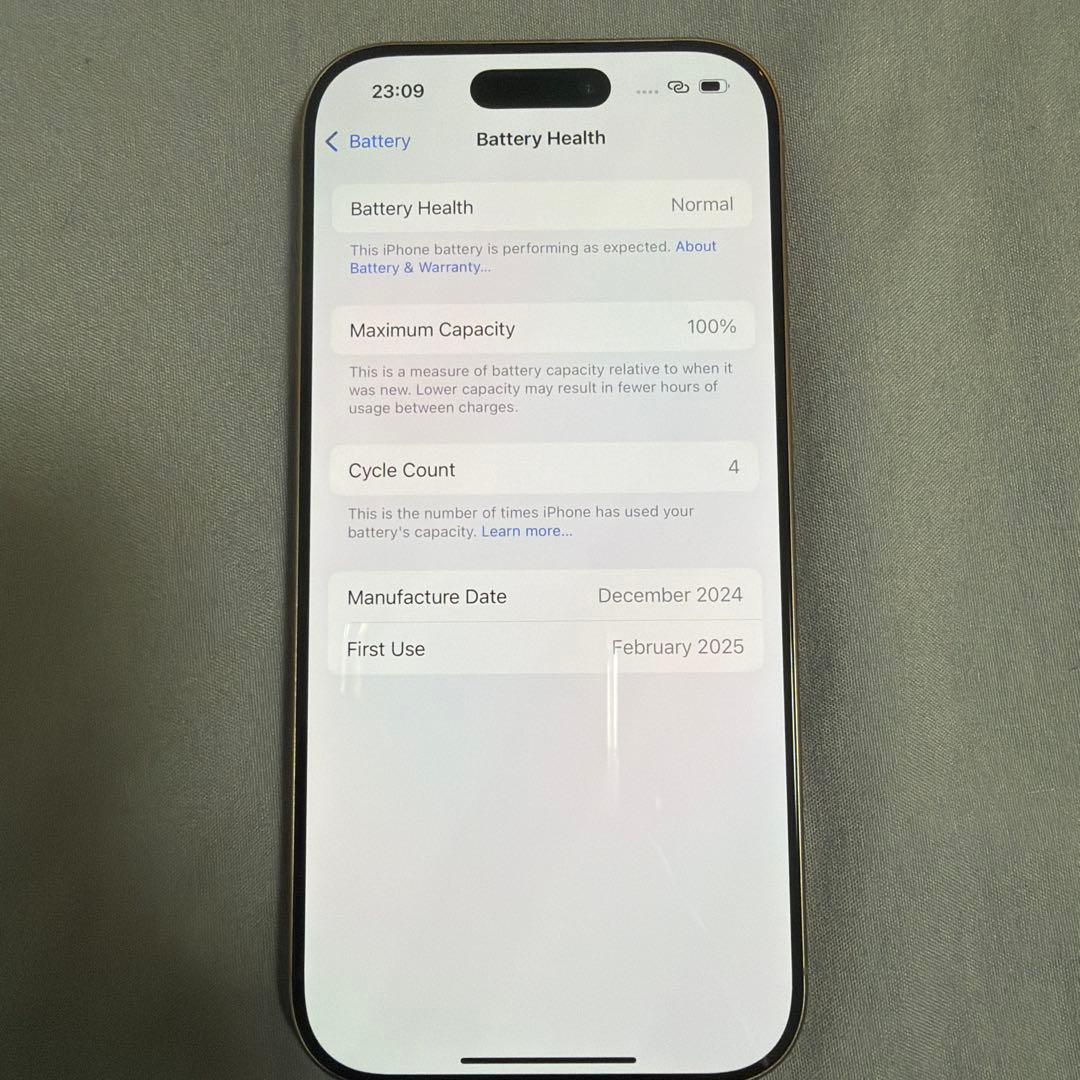 整備済み品 Apple iPhone 16 Pro 128GB docomo