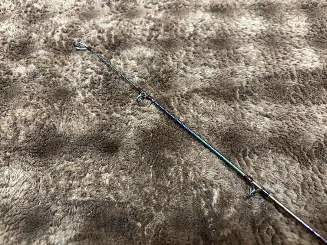 シマノ　ワールドシャウラ　１７０３Ｒ－２　ＳＨＩＭＡＮＯ