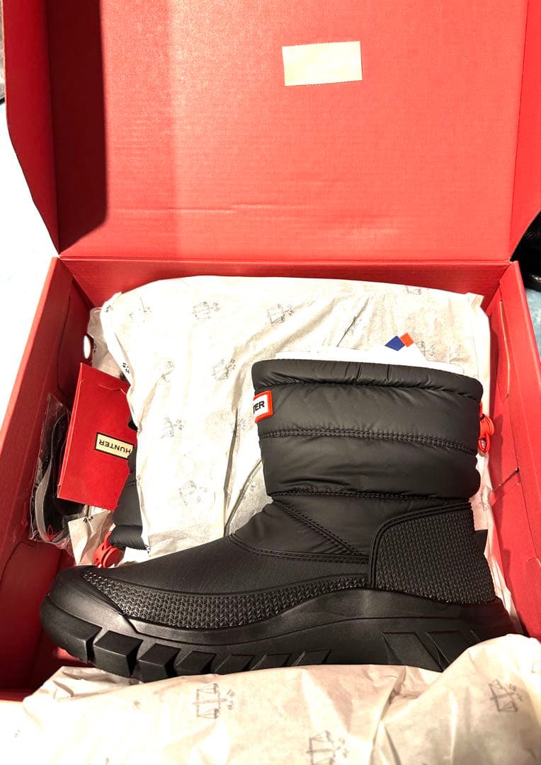超人気 HUNTER スノーブーツ ショート (24cm) 防寒防水、新品未使用