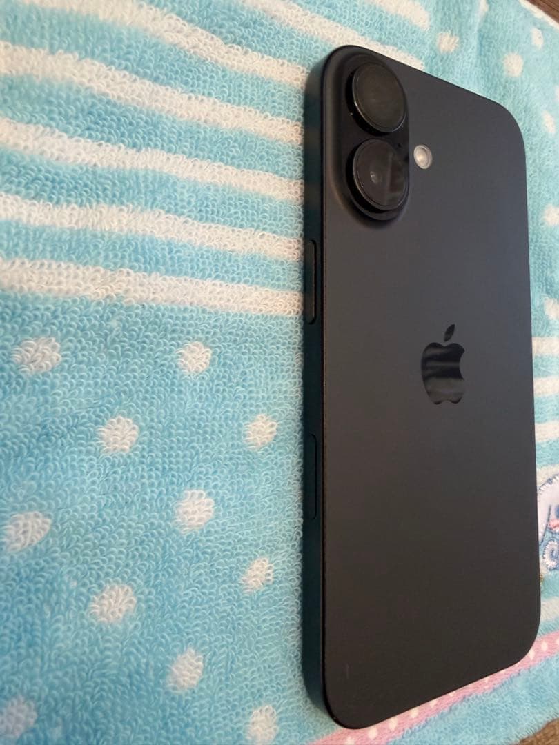 Apple iPhone 16 ブラック 本体　ジャンク