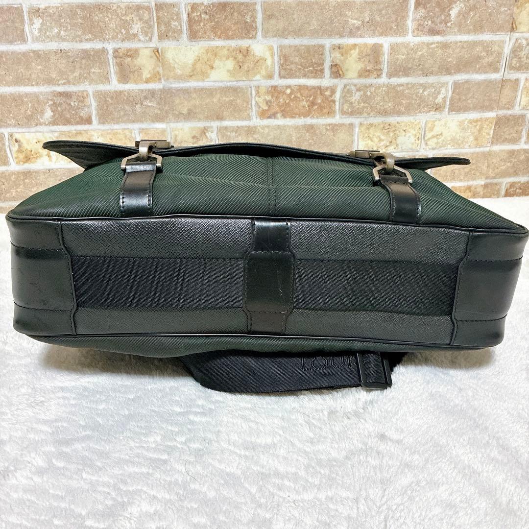 ルイヴィトン　デルスー　タイガ　ショルダーバッグ　メッセンジャーバッグ