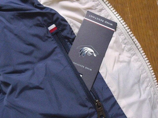 L日本サイズ位新品トミーヒルフィガーUSA限定極暖蓄熱 ダウンジャケット同機能