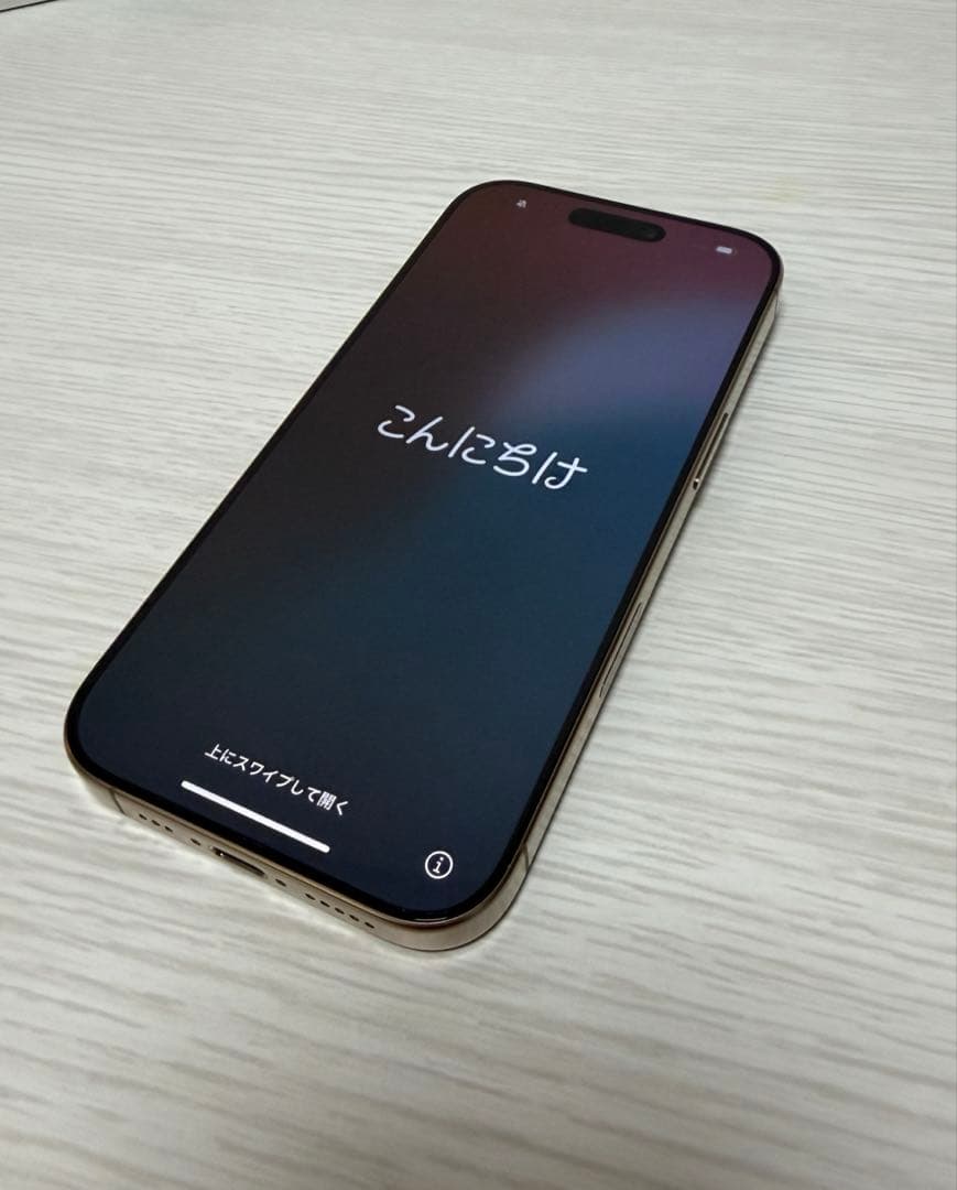 iPhone 16 pro デザードチタニウム　美品　ケース付き