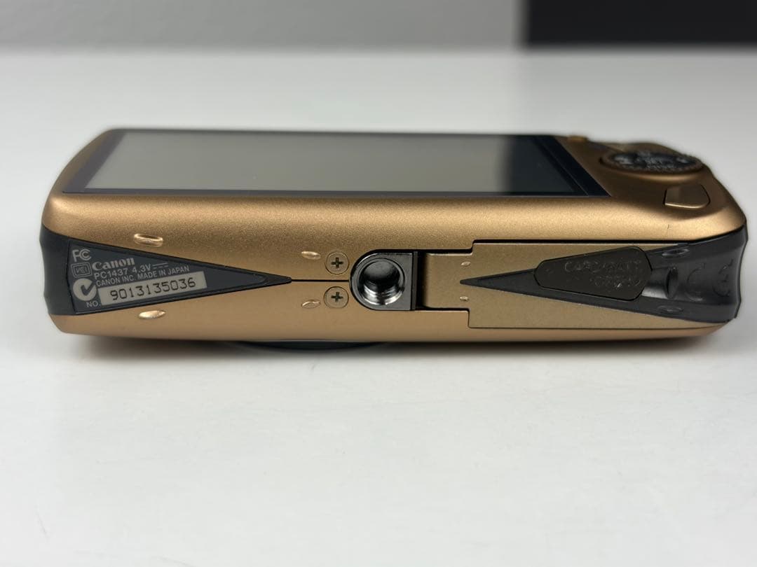 Canon IXY930IS コンデジPC1437