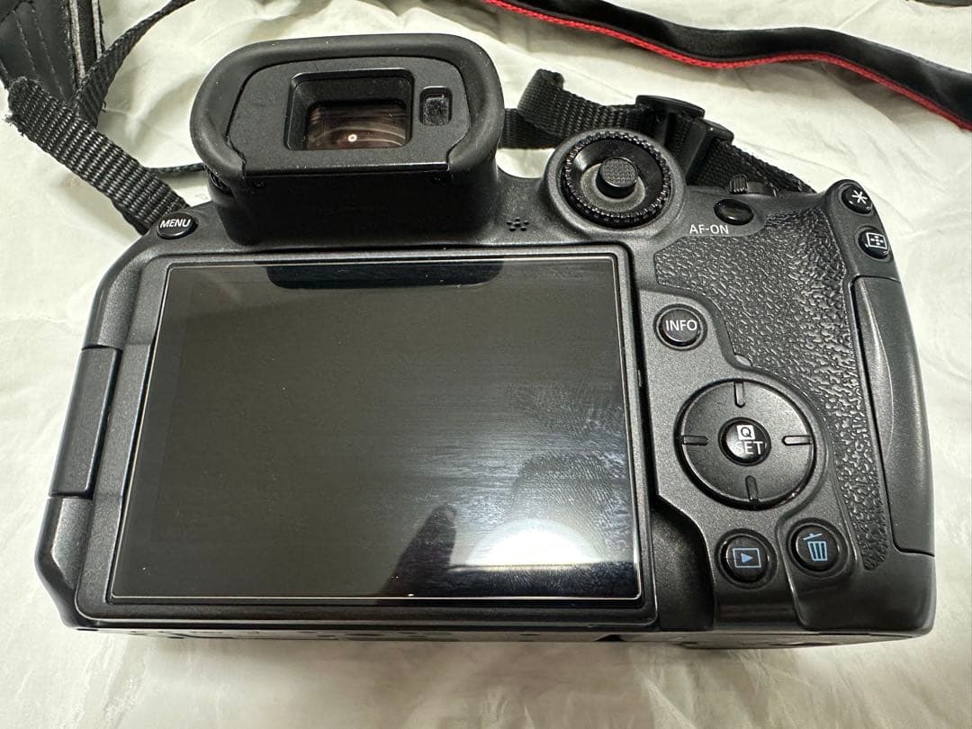 Canon EOS R7 ミラーレス一眼 カメラ