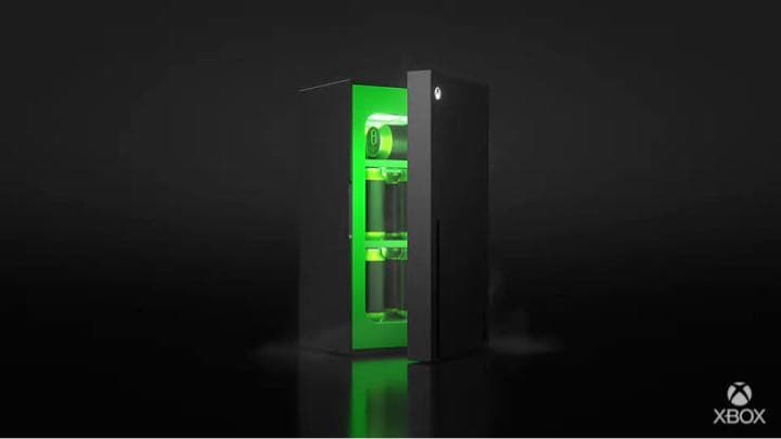 Xbox Series X Mini Fridge ミニ冷蔵庫