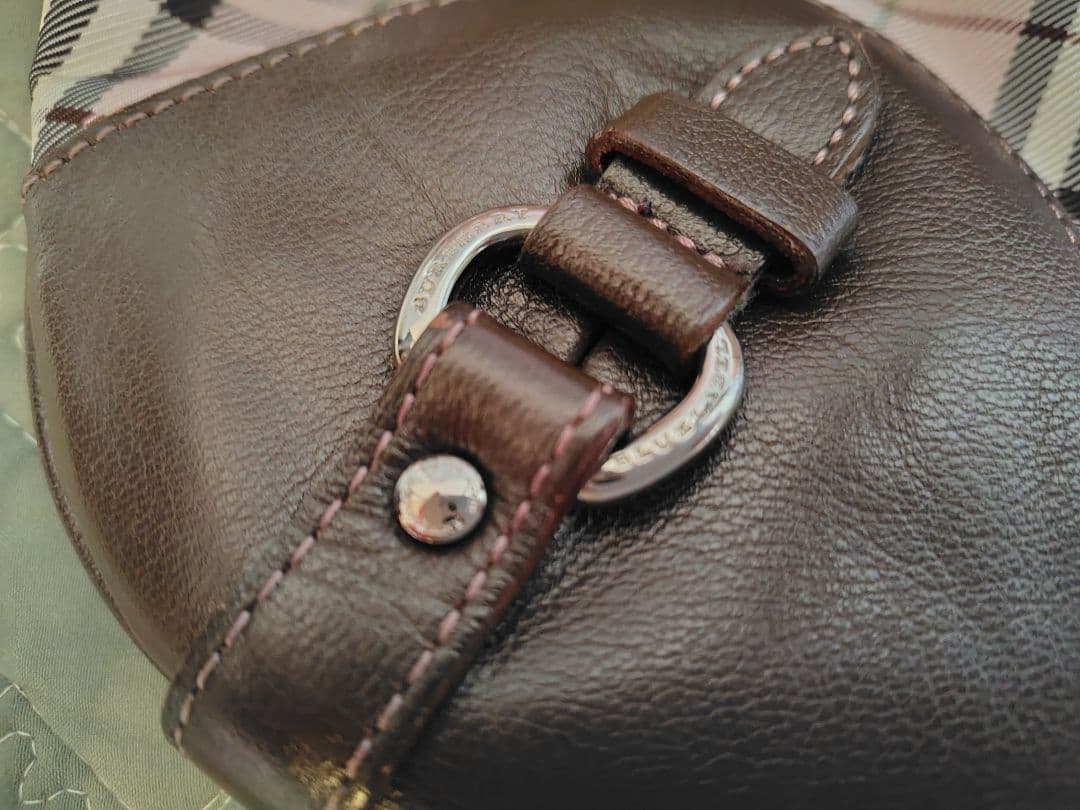 バーバリーブルーレーベル　ショルダーバック　ピンク