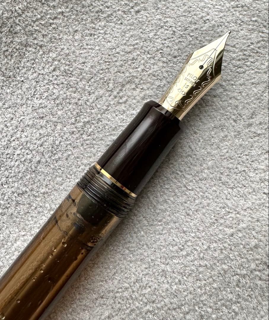 パイロット カスタム823 中字M ブラウン