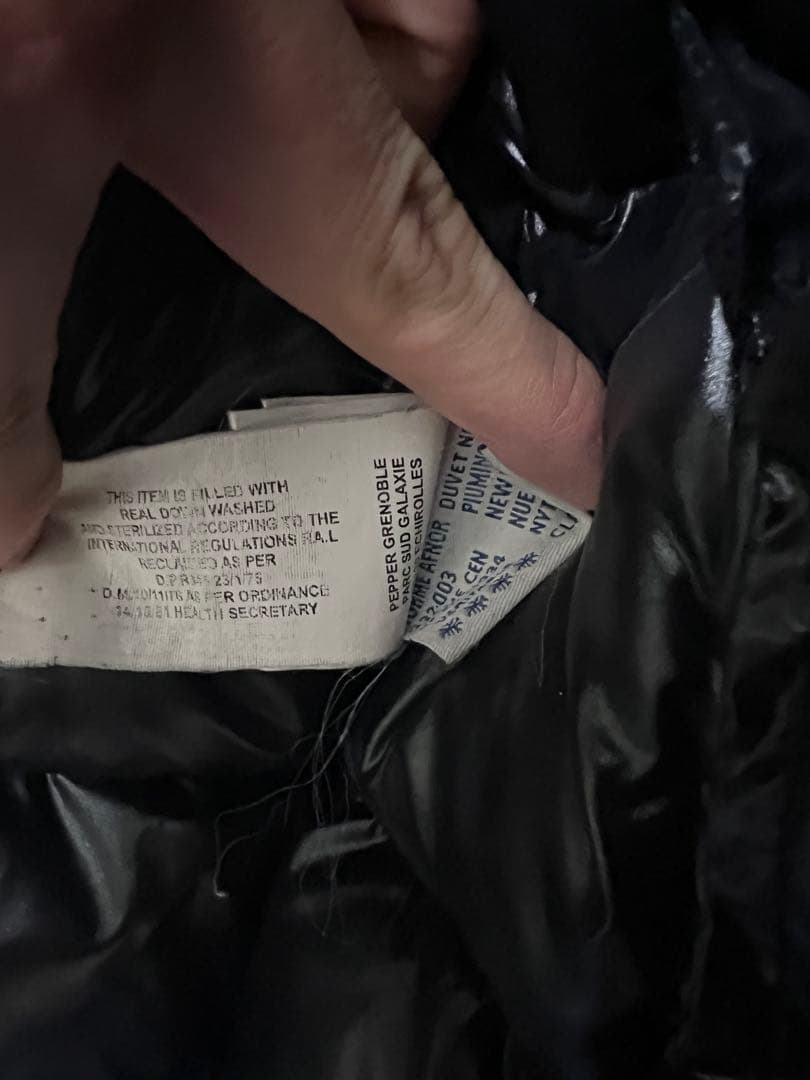 MONCLER ダウンジャケット