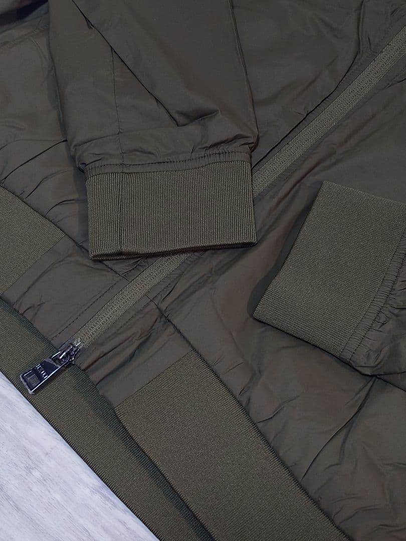 新品XLサイズ 軽量ブルゾン GOLF ゴルフウェア リュクスエイケイエムプラス