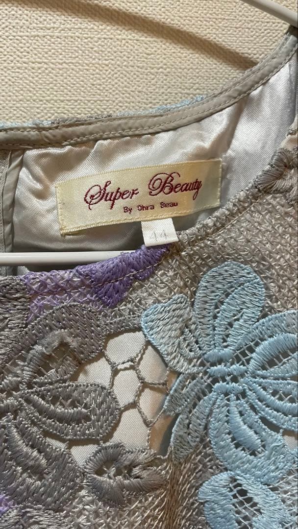 【みかづき様】superbeautyレース花柄ノースリーブワンピース