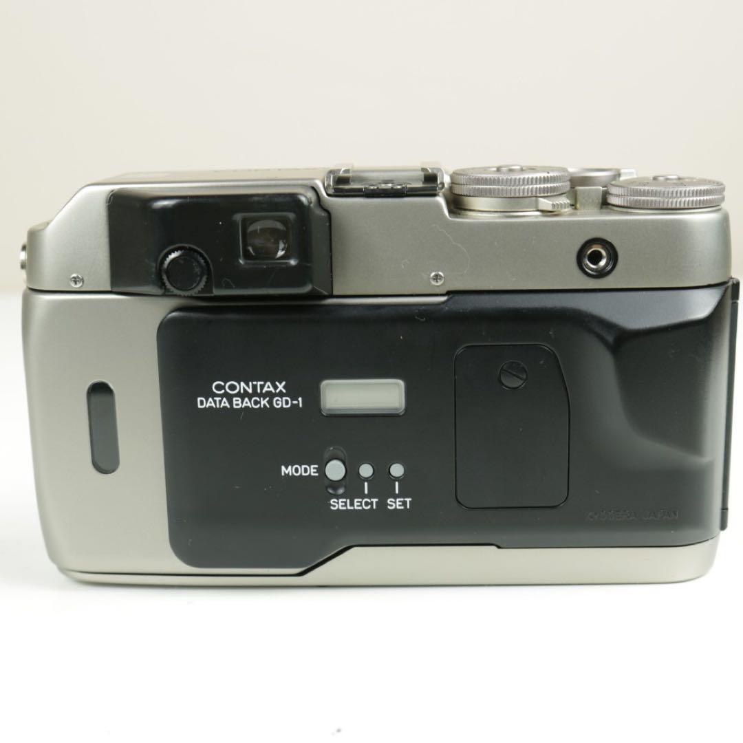 CONTAX G1 Carl Zeiss Planar 2/45 レンズ付属