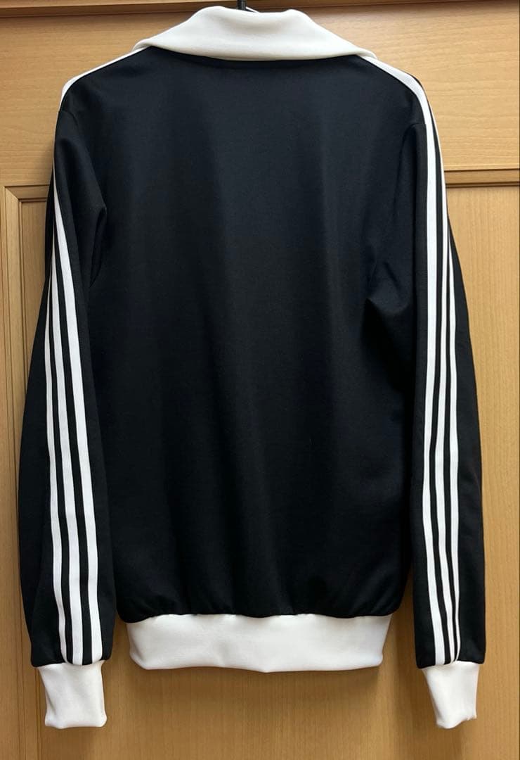 adidas ブラック ジップアップジャケット　 S