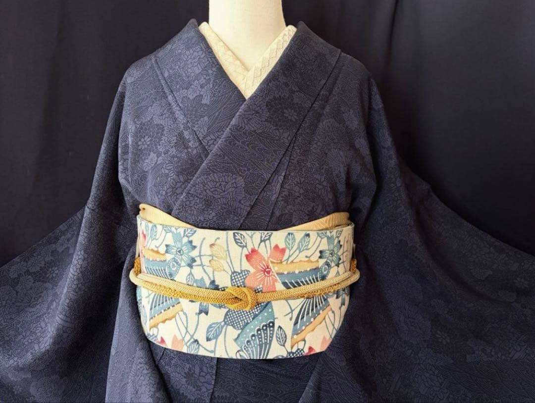 【小紋】徳島県阿波天然藍染 天然灰汁醗酵建 藍染の奥ゆかしさの魅力大