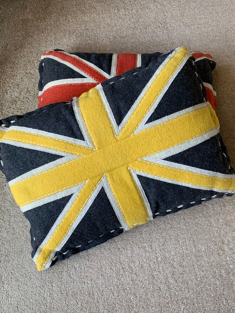 BoConcept購入。ユニオンジャック柄クッション2点SET