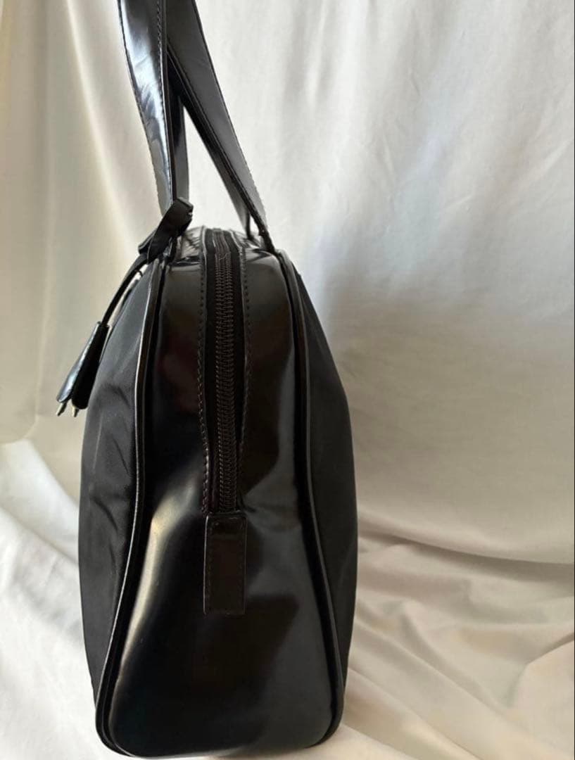 PRADA プラダ　トートバッグ　三角プレート　ブラック