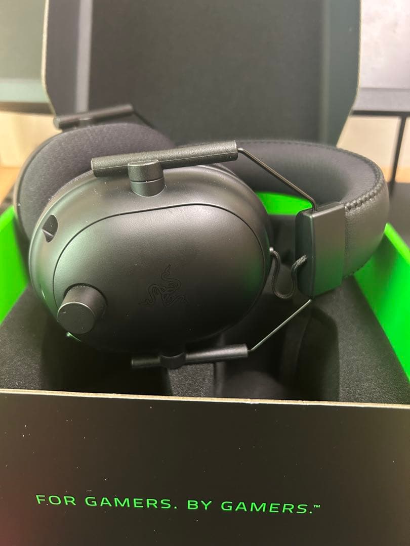 ヘッドホン Razer BLACKSHARKV2 PRO