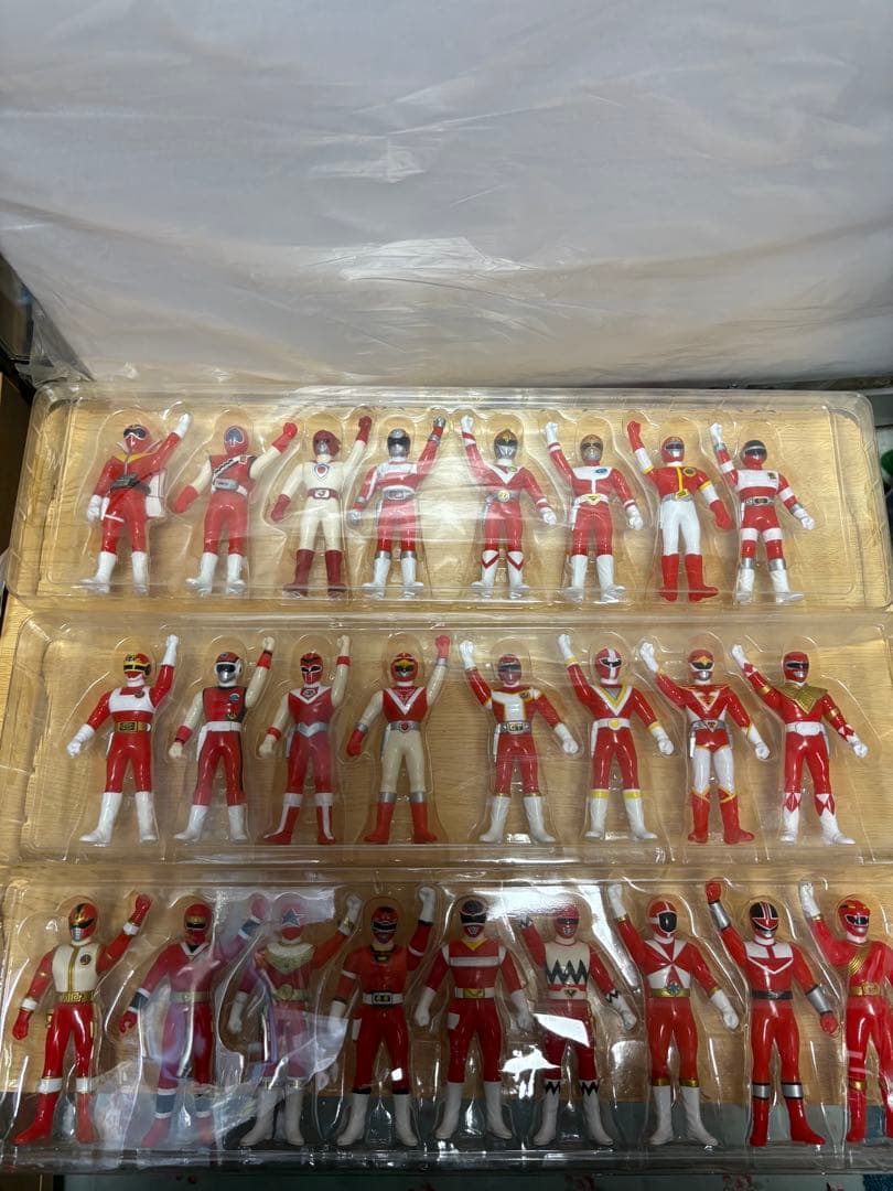 ガ*イ様 SUPER SENTAI フィギュアセット　25戦隊レッドヒーロー大集