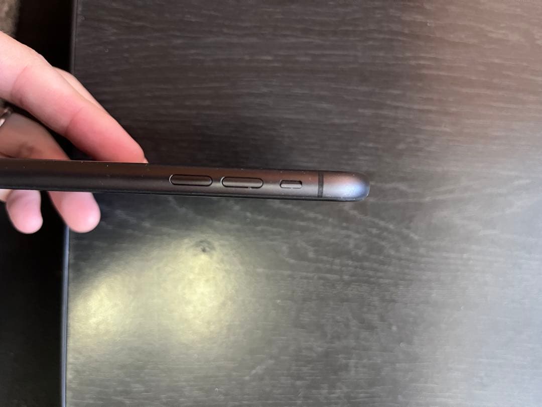 Apple iPhone 11 ブラック 本体　SIMフリー