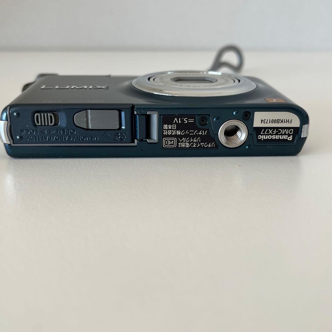 ★美品★ パナソニック デジタルカメラ LUMIX FX77 ブルー DMC