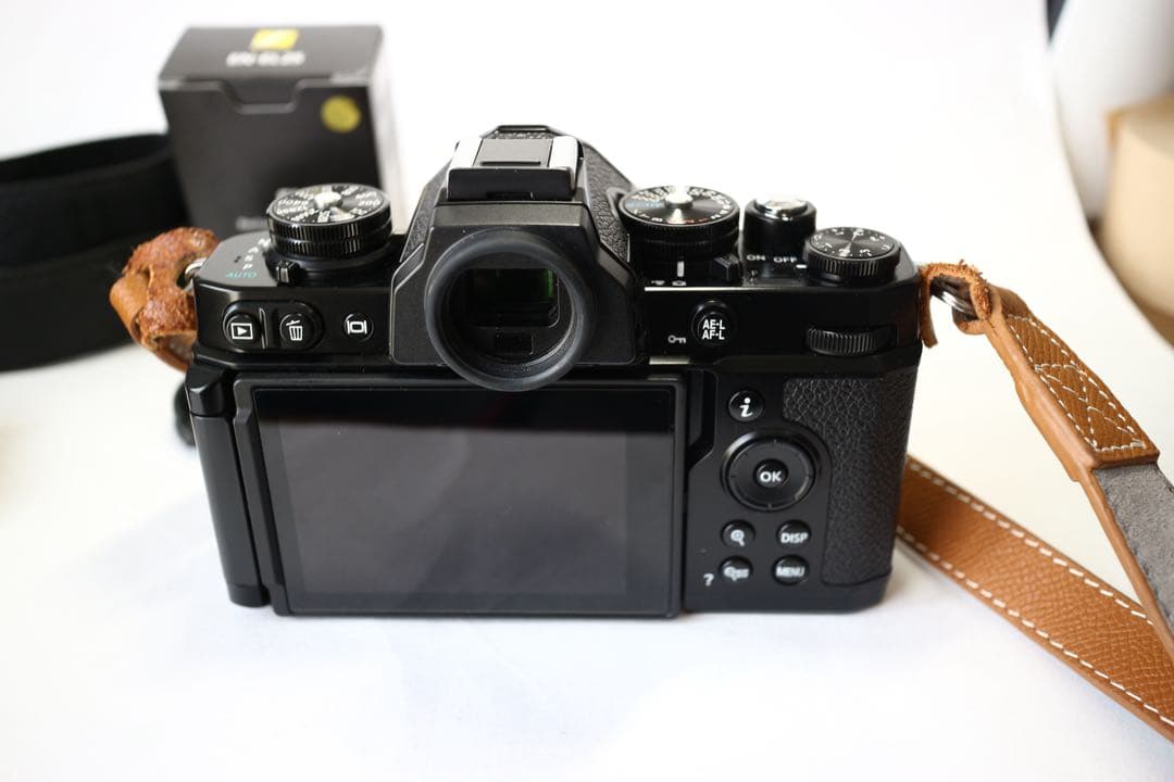 【元箱付】Nikon Zfc SE 28 2.8 バッテリー2個付