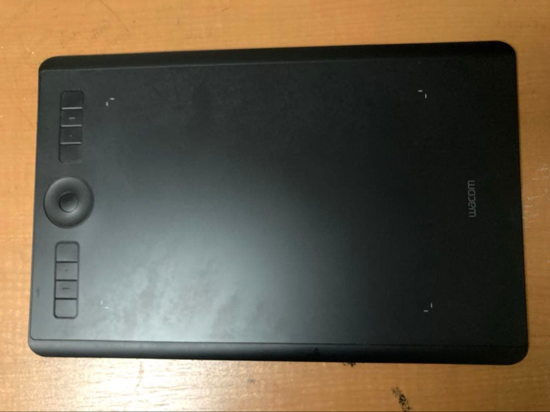 Wacom Intuos Pro Medium ブラック