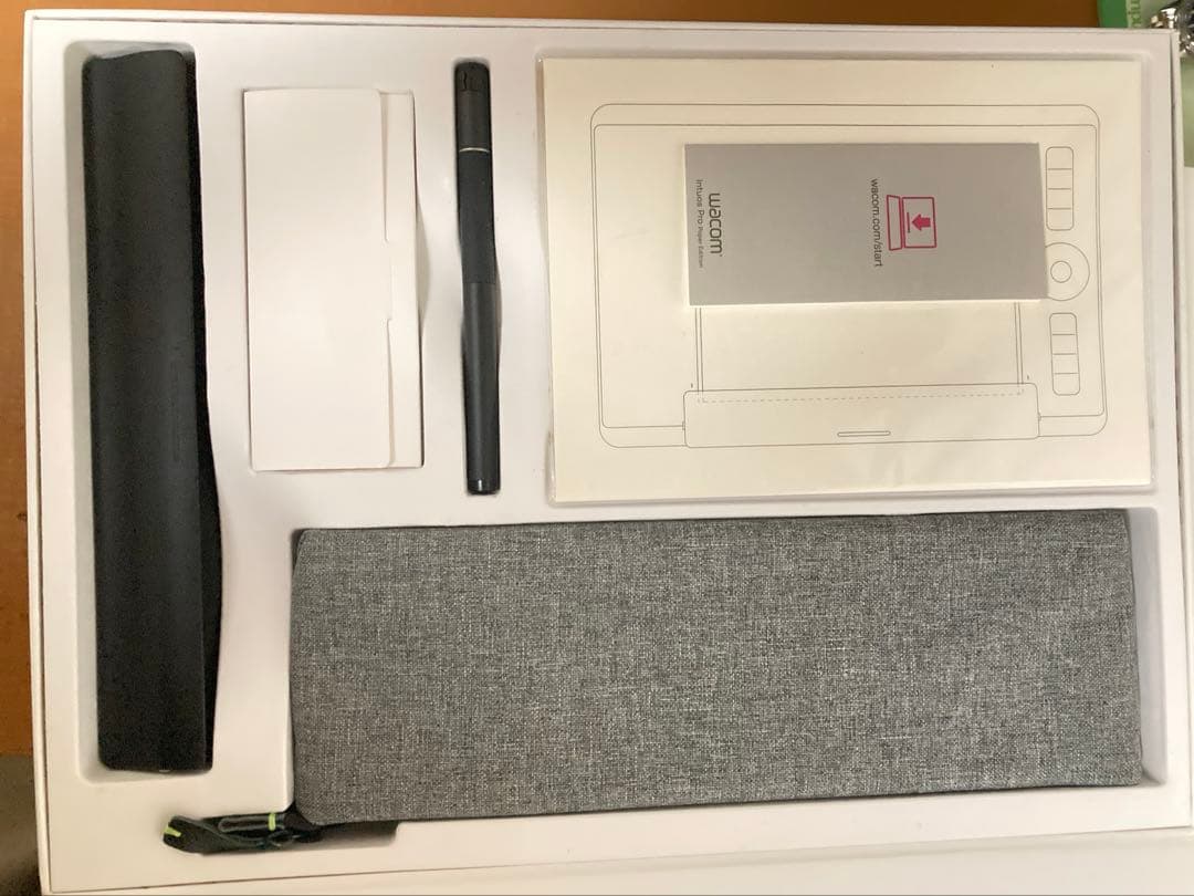 Wacom Intuos Pro Medium ブラック