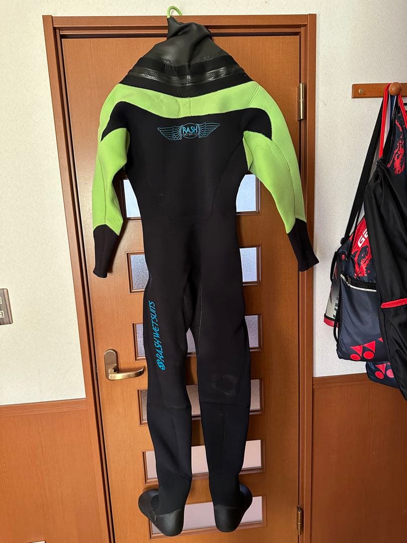 RASH ラッシュ　ドライスーツ　オーダー　（MLサイズくらい）　定価13万円